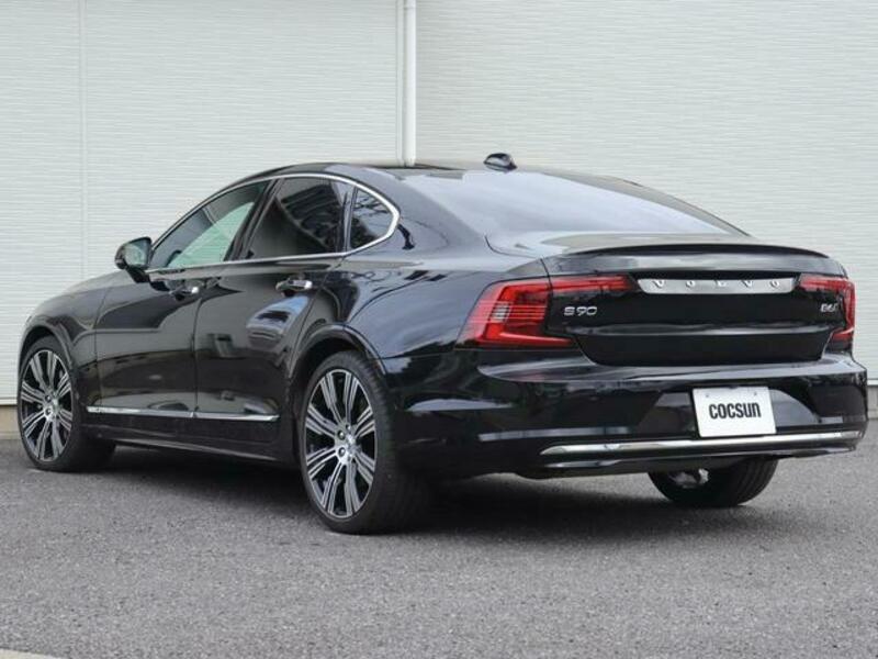 S90