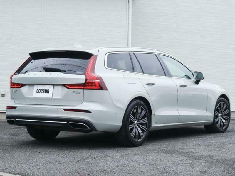 V60