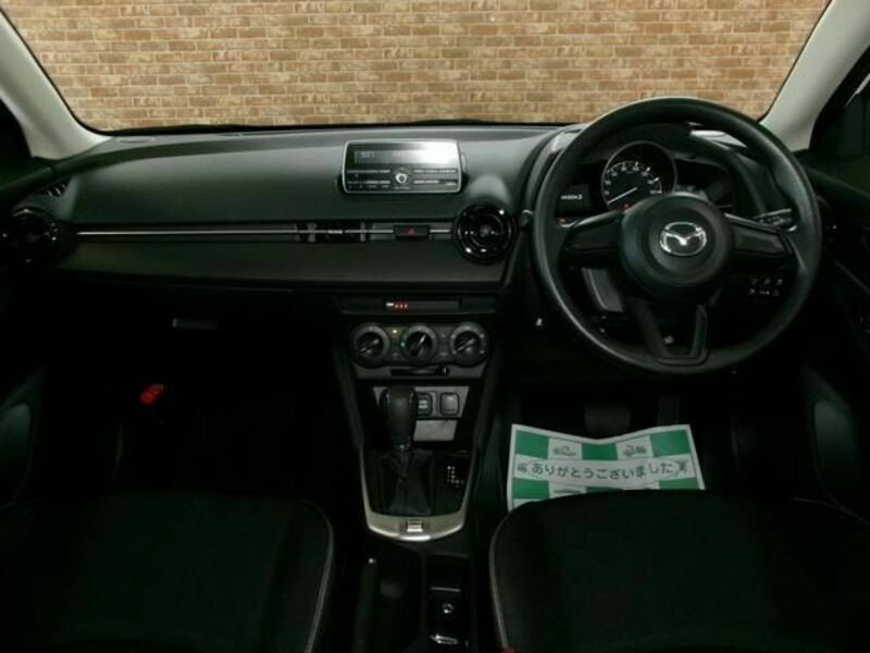 MAZDA2