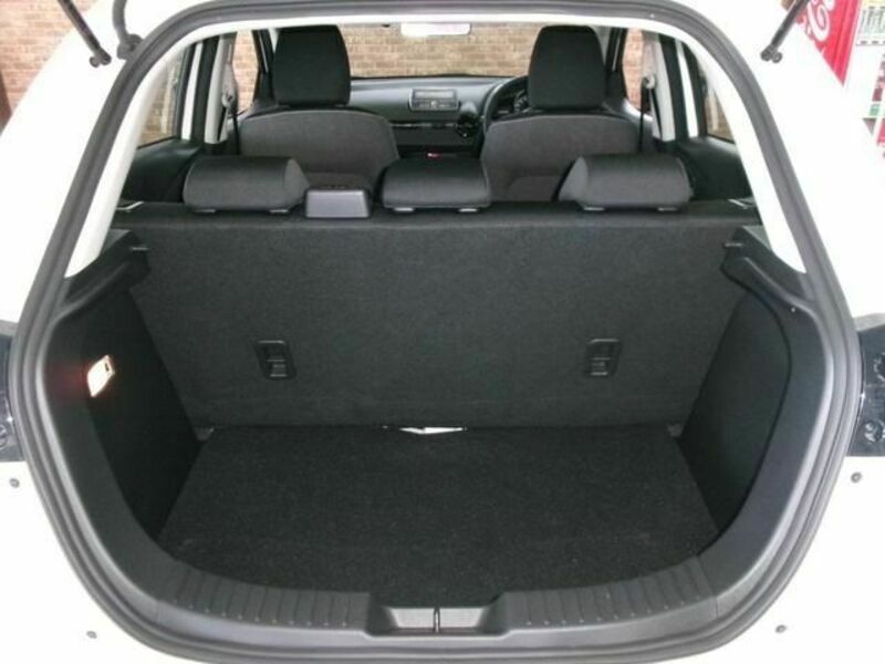 MAZDA2