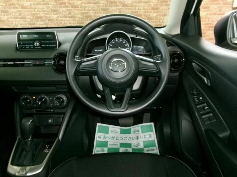 MAZDA2