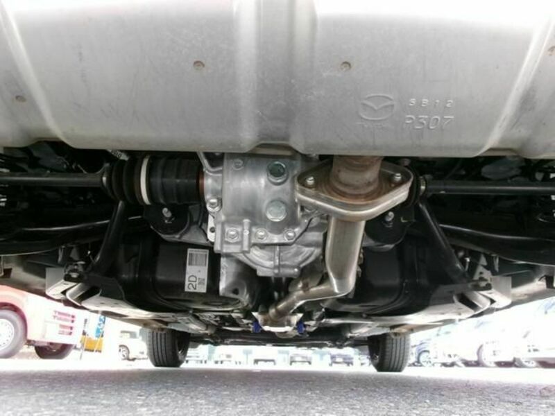 MAZDA2