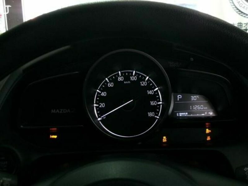 MAZDA2