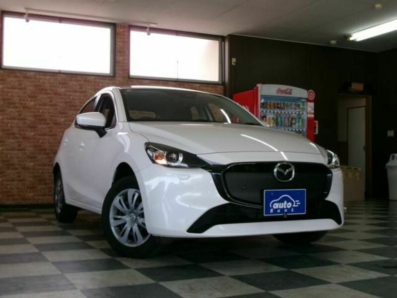 MAZDA2