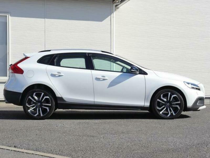 V40