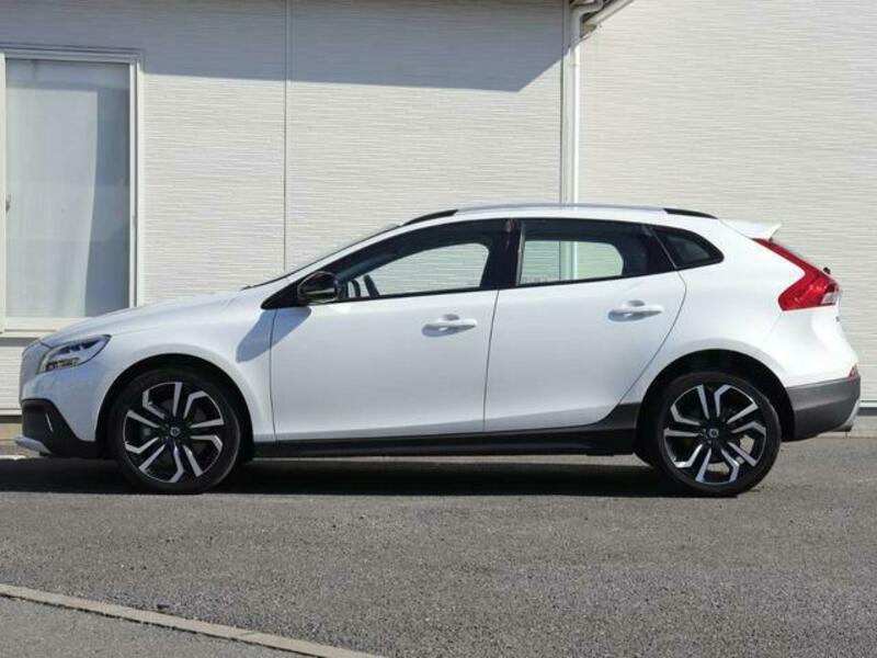 V40