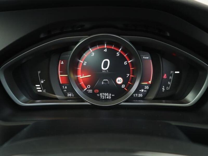 V40