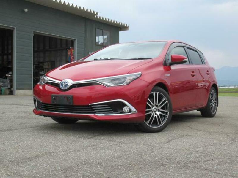 TOYOTA AURIS