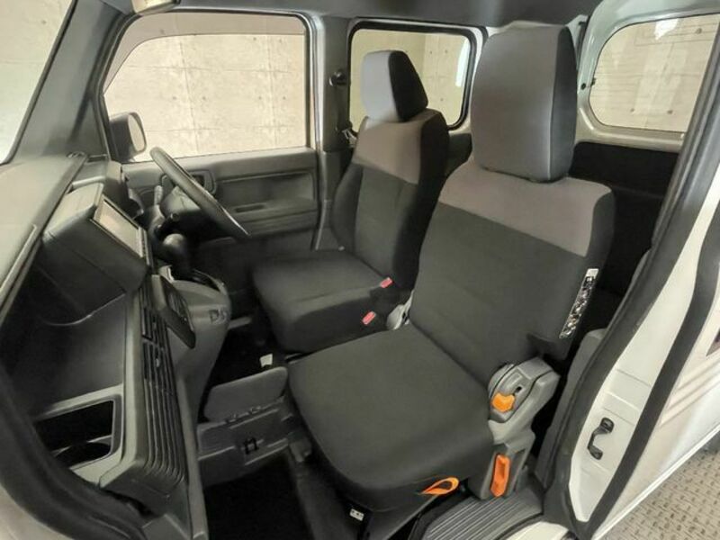 N-VAN