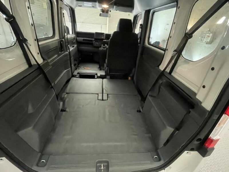 N-VAN