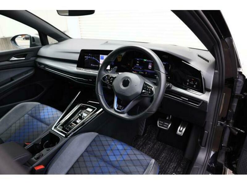 GOLF R