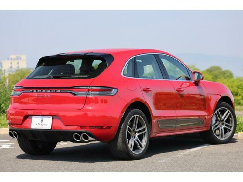 MACAN