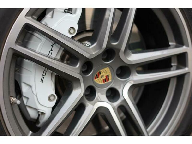 MACAN