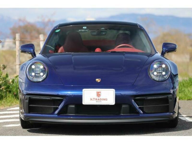 911