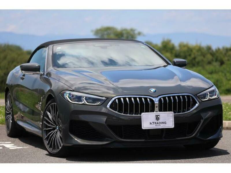 BMW 8 SERIES