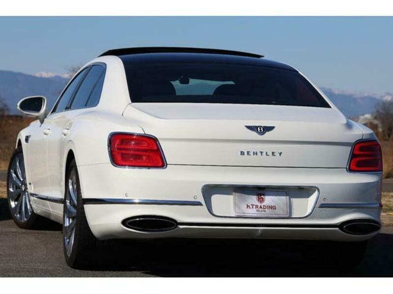 FLYING SPUR