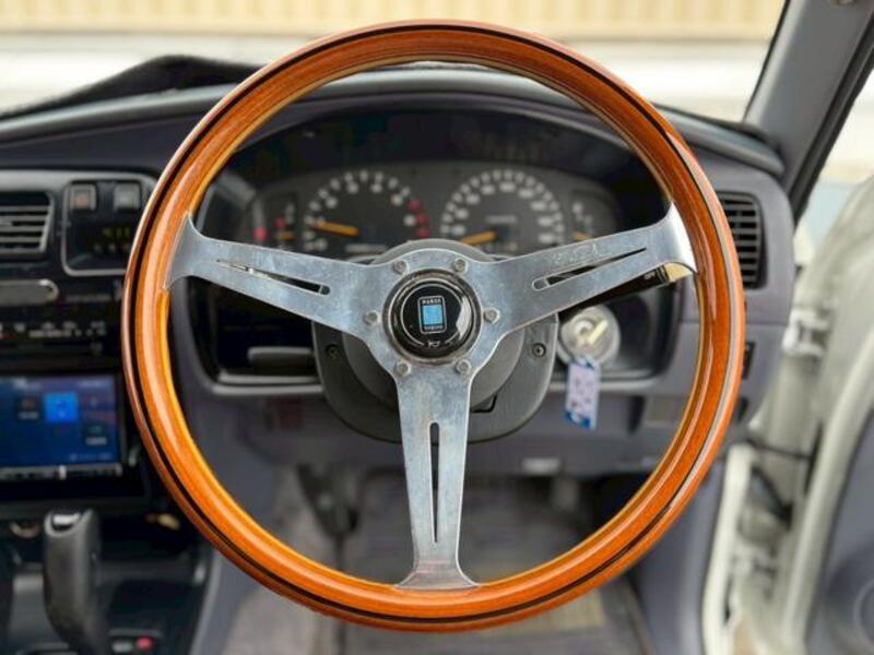 HILUX SURF