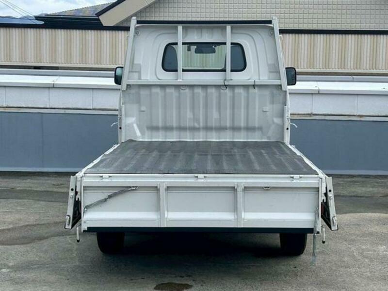 TOWNACE TRUCK