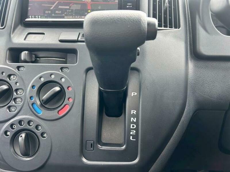 TOWNACE TRUCK