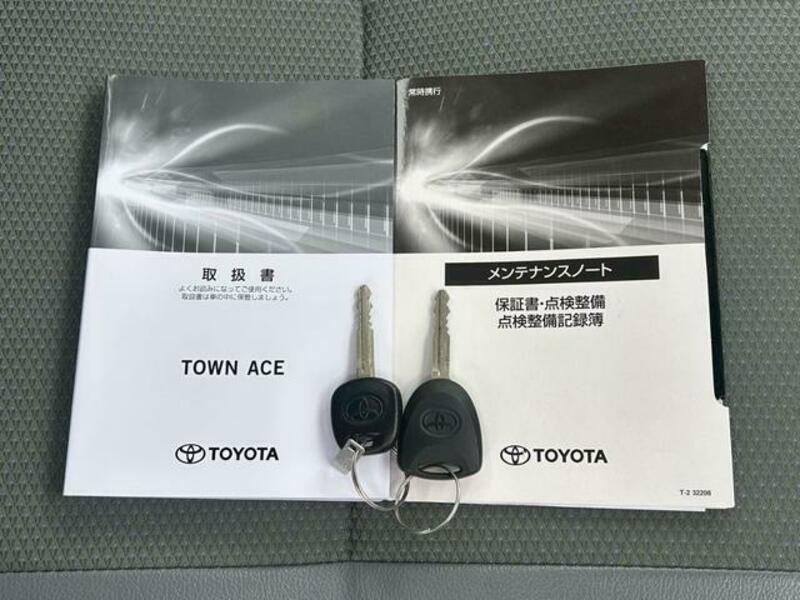 TOWNACE TRUCK