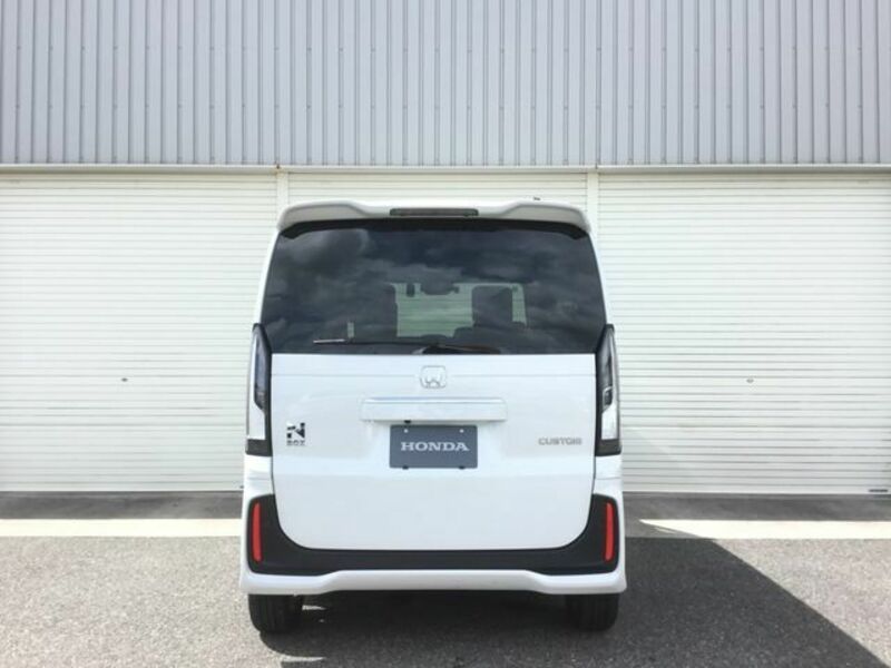 N BOX CUSTOM
