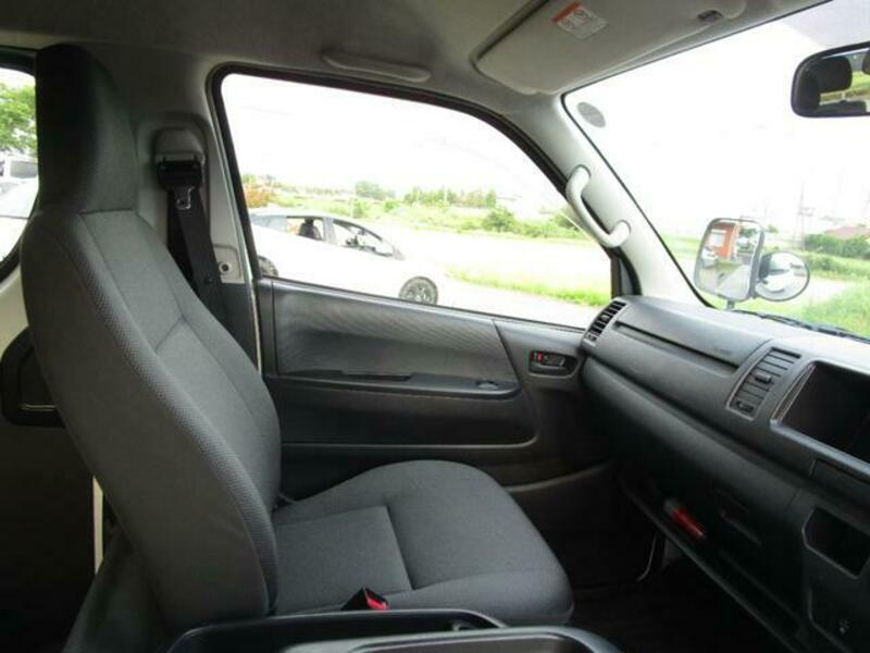 HIACE WAGON