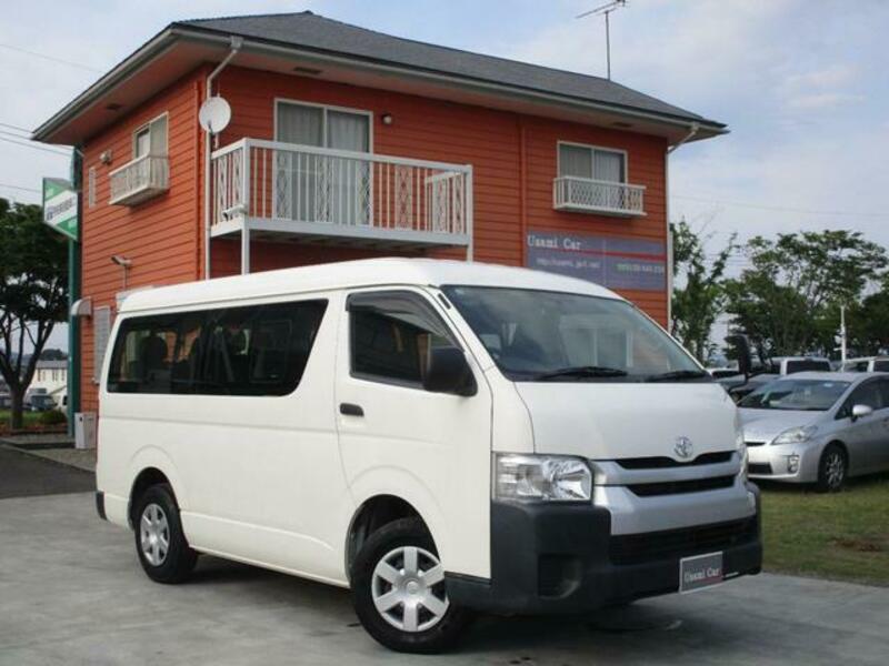 TOYOTA HIACE WAGON