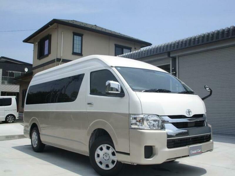 TOYOTA HIACE WAGON