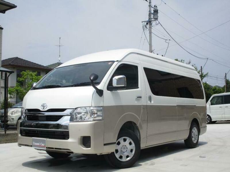 TOYOTA HIACE WAGON
