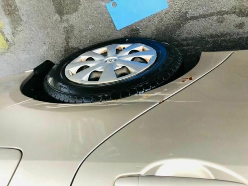 COROLLA AXIO