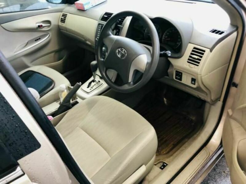 COROLLA AXIO