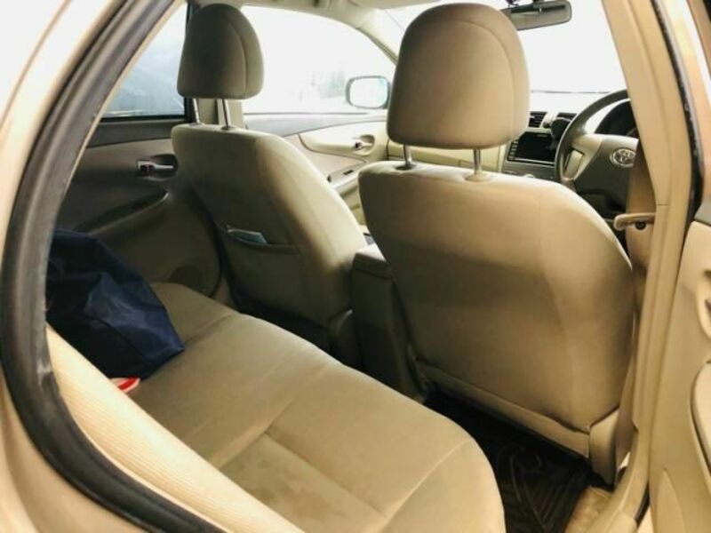 COROLLA AXIO
