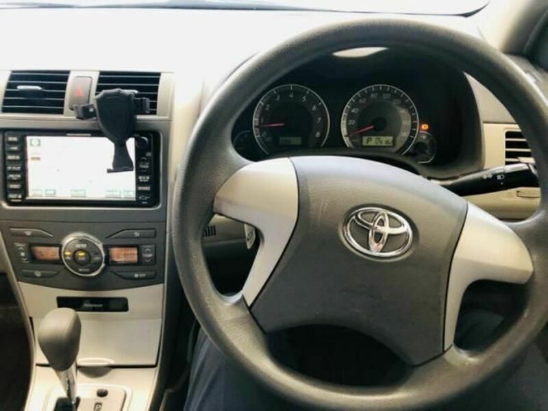 COROLLA AXIO
