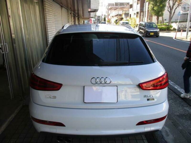 Q3