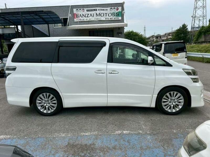 VELLFIRE