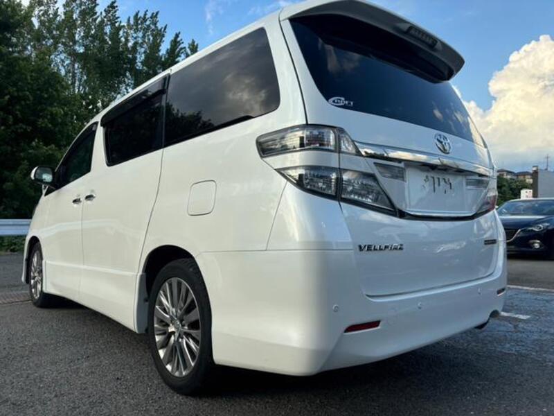 VELLFIRE
