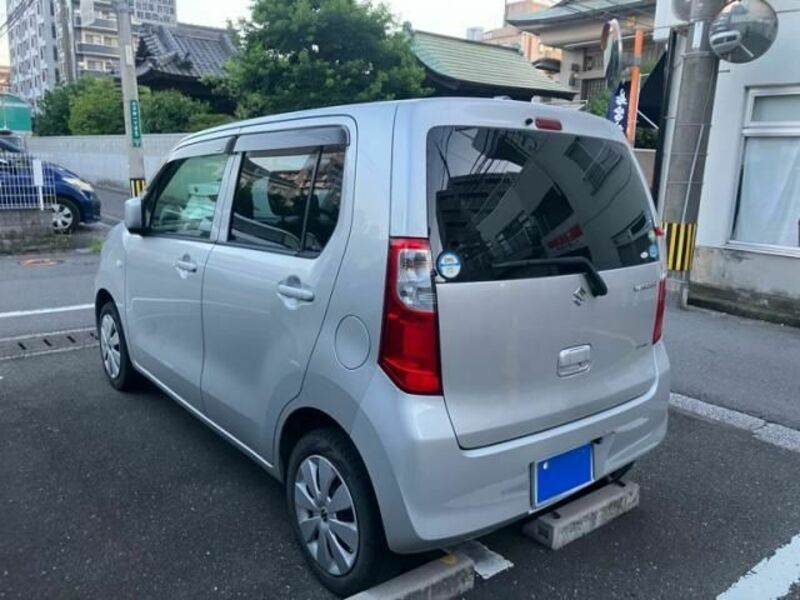 WAGON R