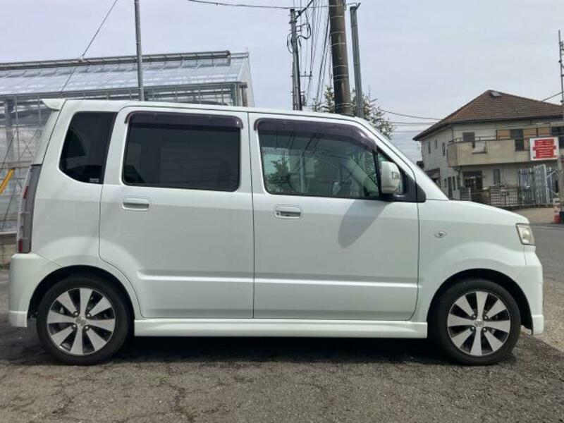 WAGON R