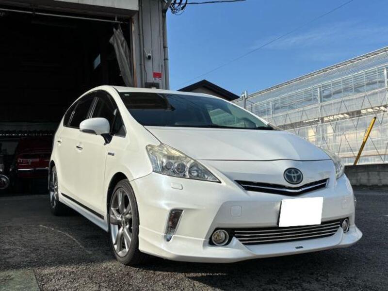 PRIUS ALPHA