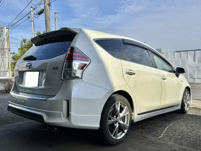 PRIUS ALPHA