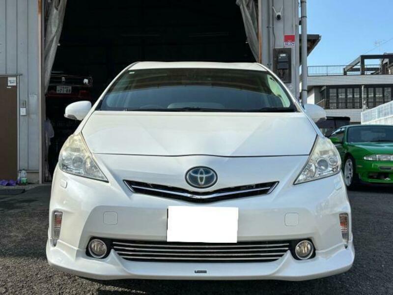 PRIUS ALPHA