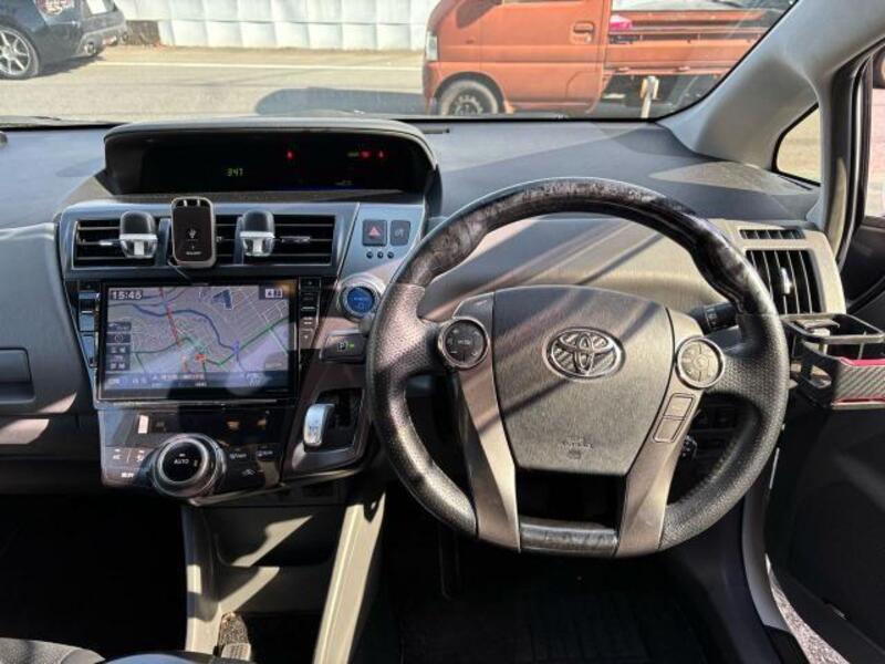 PRIUS ALPHA