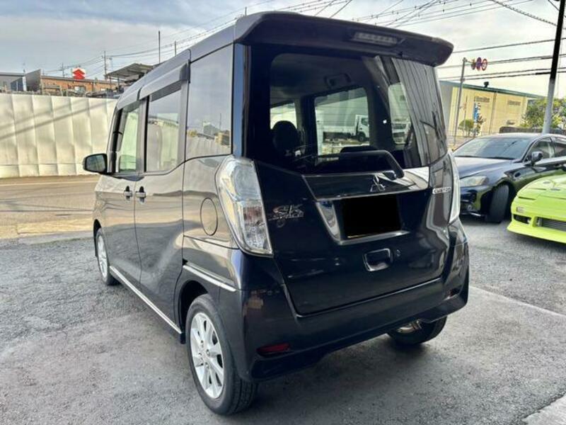 EK SPACE CUSTOM