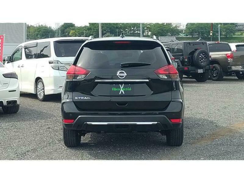 X-TRAIL