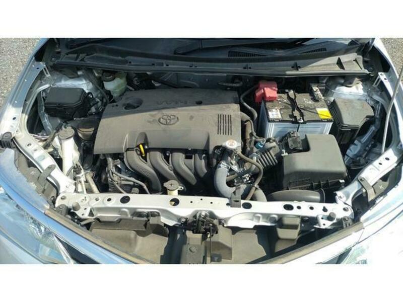 COROLLA AXIO