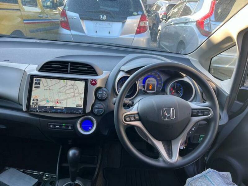 FIT HYBRID