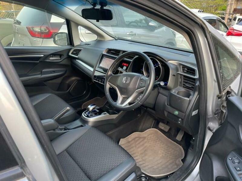 FIT HYBRID