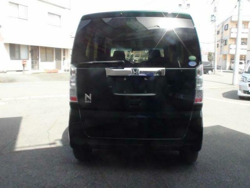 N BOX