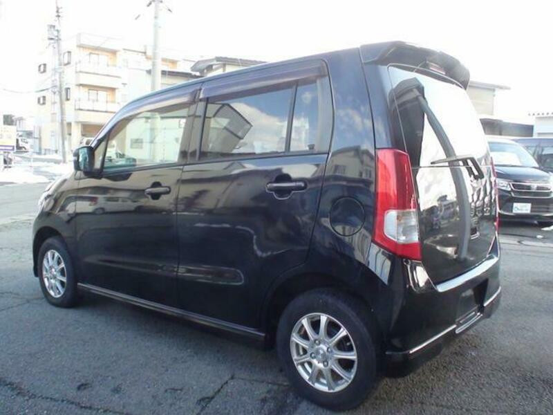 WAGON R