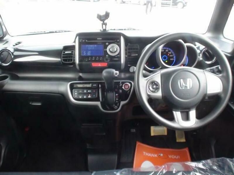 N BOX CUSTOM